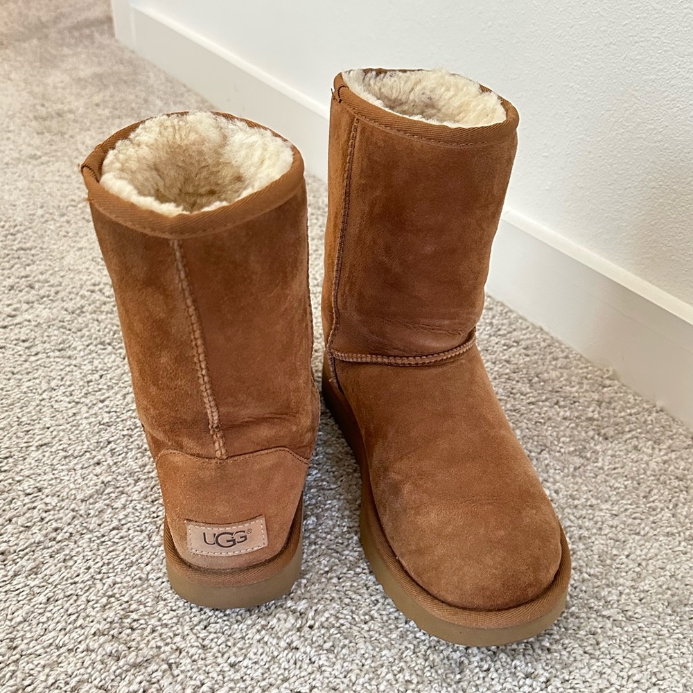 Ugg Chestnut Classic II Boots